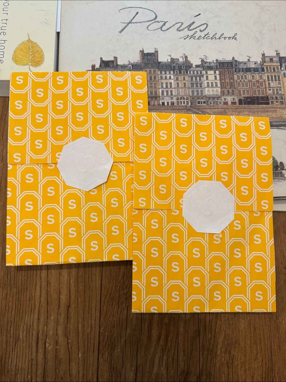La Samarathine ! Yellow Patterned Gift Envelope Set - White Seal